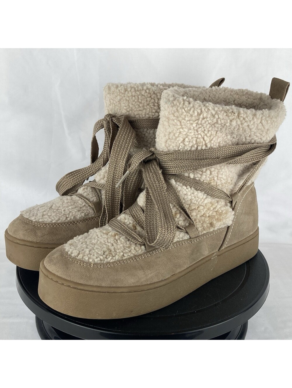 Womens 7.5 Universal Thread Sherpa Boots Lace Up Snow Winter Ankle Booties Beige
